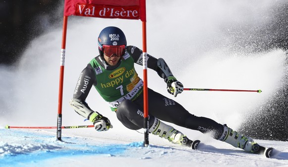 France&#039;s Mathieu Faivre competes during an alpine ski, men&#039;s World Cup giant slalom, in Val d&#039;Isere, France, Sunday, Dec. 4, 2016. (AP Photo/Alessandro Trovati)