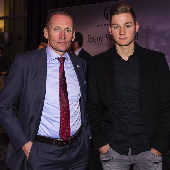 Nachrichten Linkding Het Gala van de Nieuwsblad Flandrien 2017 OOSTENDE, BELGIUM - NOVEMBER 7 : Mathieu and Adrie Van der Poel pictured during Het Gala van de Nieuwsblad Flandrien 2017 in Kursaal Oostende on November 07,  ...