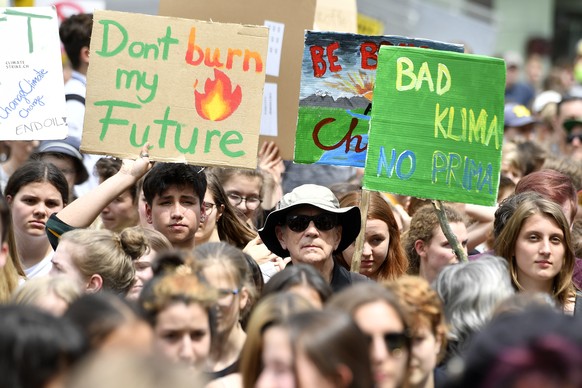 Klimastreik in Zuerich am Freitag, 24. Mai 2019. (KEYSTONE/Walter Bieri)