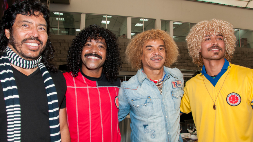 Doppelt gemoppelt: Higuita, Higuita, Valderrama und Valderrama.