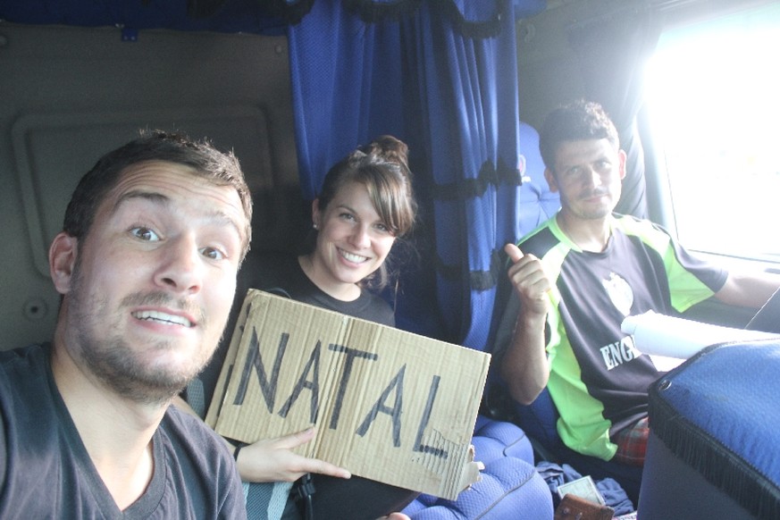 Von Joao Pessoa nach Natal: Die letzten Autostopp-Kilometer in Brasilien legen wir mit LKW-Fahrer Neves zurück.