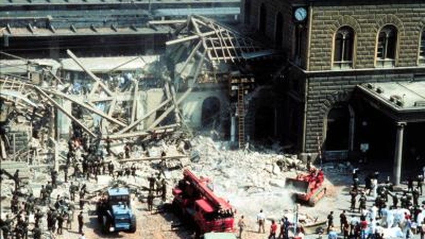 Bombenanschlag auf den Bahnhof von Bologna, 1980: 85 Menschen wurden bei dem schlimmsten Anschlag in der italienischen Geschichte getötet.