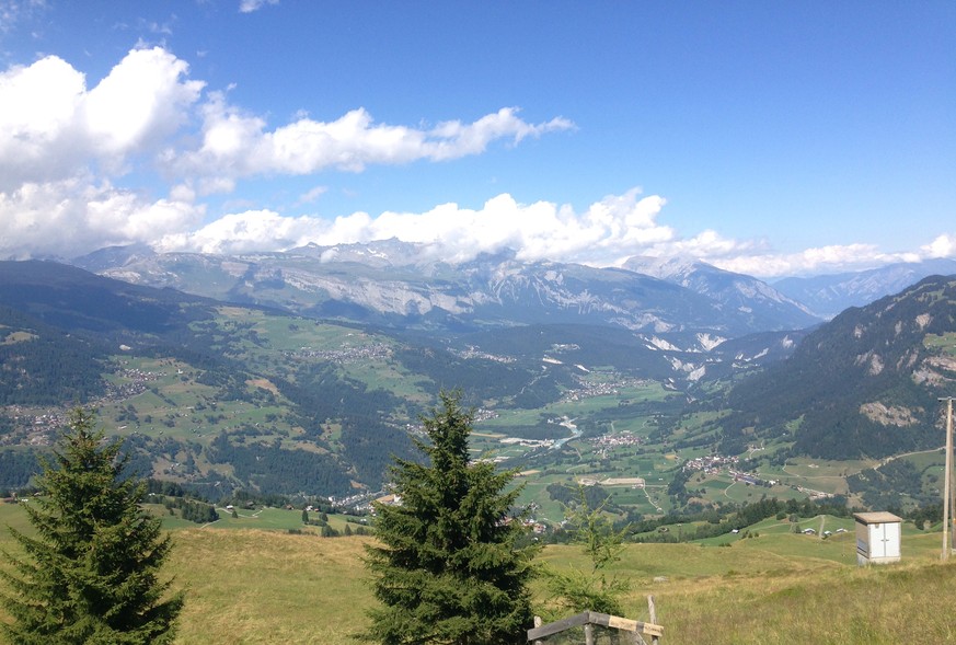 Der Piz Mundaun wird immer wieder mit Muottas Muragl im Engadin verglichen. Die Seen fehlen, aber sonst: kann man machen.