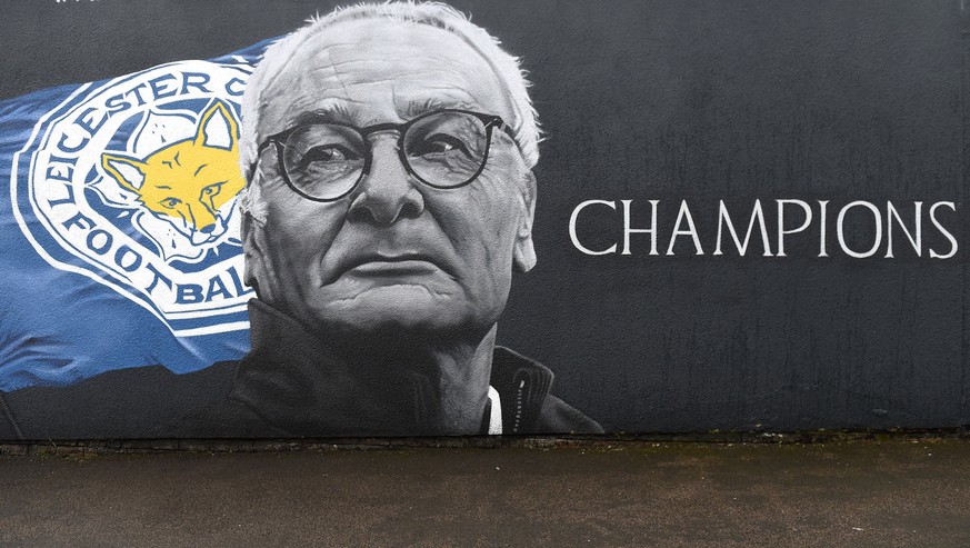 epa05811313 (FILE) - A file picture dated 07 May 2016 shows a mural depicting Leicester manager Claudio Ranieri in Leicester, Britain. Italian manager Claudio Ranieri has been sacked by Leicester City ...