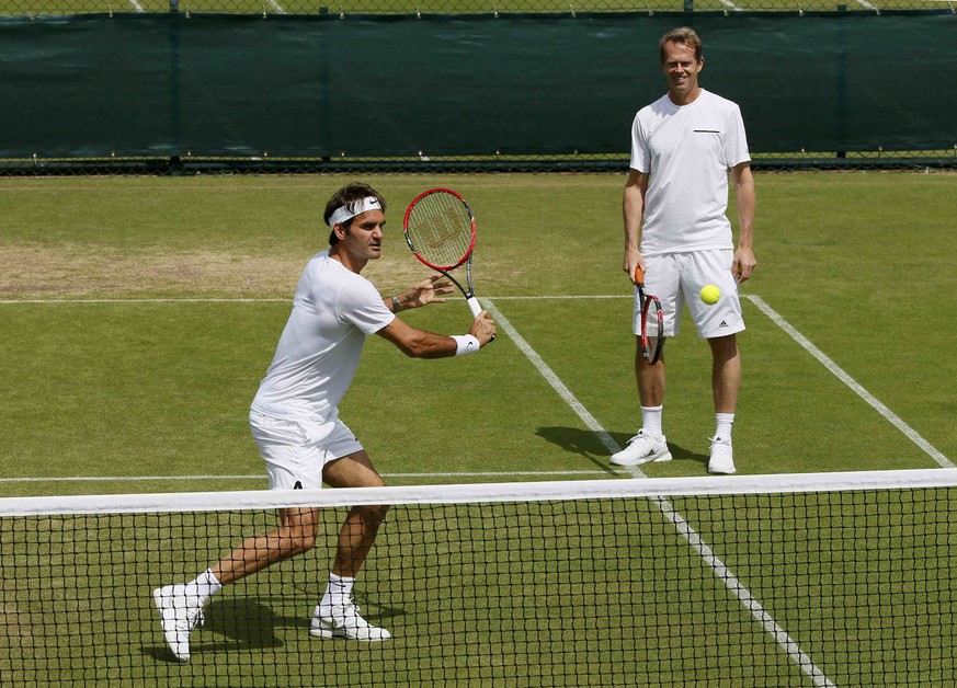 Noch einmal trainieren vor dem Final: Roger Federer und Coach Stefan Edberg gestern.