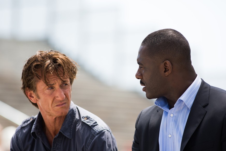 Sean Penn und Idris Elba (als J Barnes).