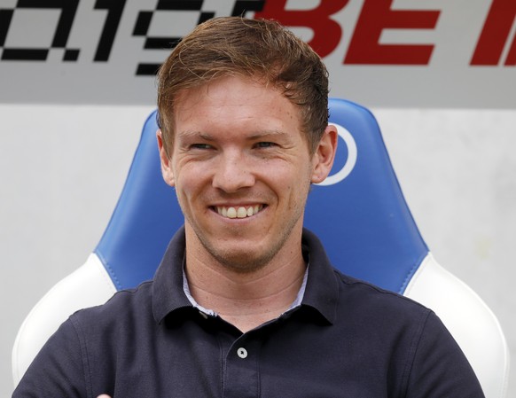 epa05976281 Hoffenheim head coach Julian Nagelsmann prior the German Bundesliga soccer match between TSG 1899 Hoffenheim and FC Augsburg in Sinsheim, Germany, 20 May 2017. EPA/RONALD WITTEK (EMBARGO C ...