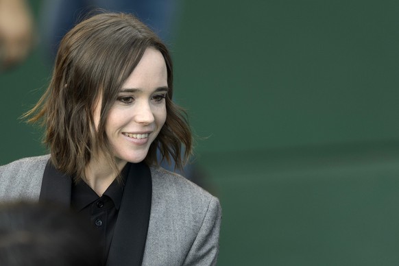 epa04949196 Canadian actress Ellen Page arrives on the green carpet for the premiere of the movie &#039;Freeheld&#039; at the Zurich Film Festival (ZFF), in Zurich, Switzerland, 25 September 2015. The ...
