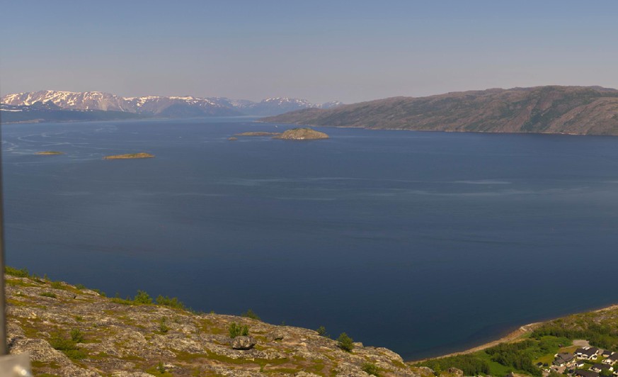 In der Bucht von Alta, Norwegen, werden 25 Grad gemessen.