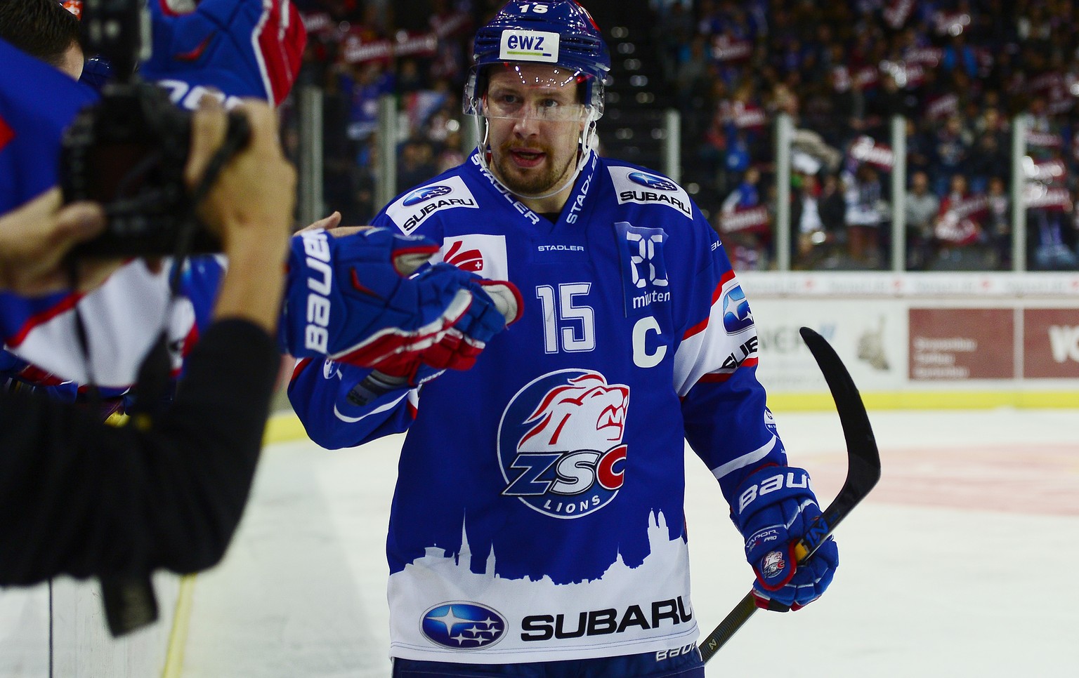 15.11.2015; Zuerich; Eishockey NLA ZSC Lions - EV Zug; Mathias Seger (ZSC)(Daniela Frutiger/Freshfocus)