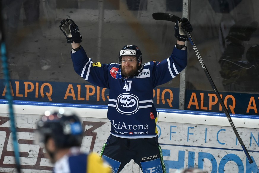 Ambri&#039;s player Mikko Maeenpaeae celebrate 5-1, during the fourth Playout final game of National League A (NLA) Swiss Championship 2016/17 between HC Ambri Piotta and Fribourg Gotteron, at the ice ...