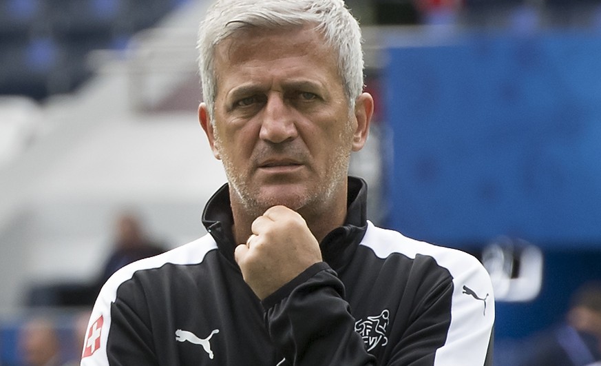 Vladimir Petkovic und die Schweiz treten heute in Lille gegen Frankreich an.