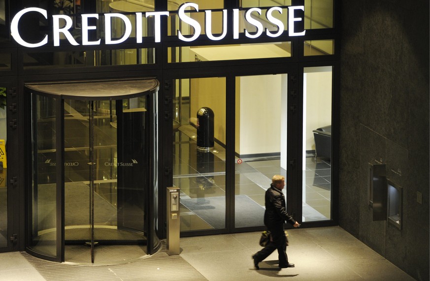 ZUR MELDUNG, DASS DIE CREDIT SUISSE IM ZWEITEN QUARTAL EINEN GEWINNEINBRUCH UM 84 PROZENT AUF 170 MILLIONEN FRANKEN VERZEICHNET HAT, STELLEN WIR IHNEN AM DONNERSTAG 28. JULI 2016 FOLGENDES ARCHIVBILD  ...