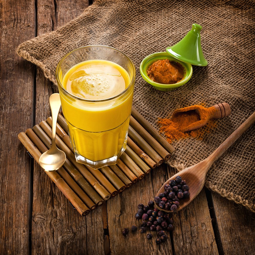 turmeric milk kurkuma milch golden milk erkältung ayurveda