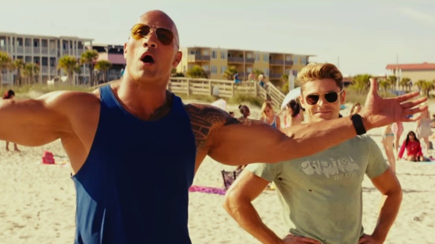 Hoch die Muskeln! Dwayne Johnson ist Mitch und Zac Efron spielt Matt.