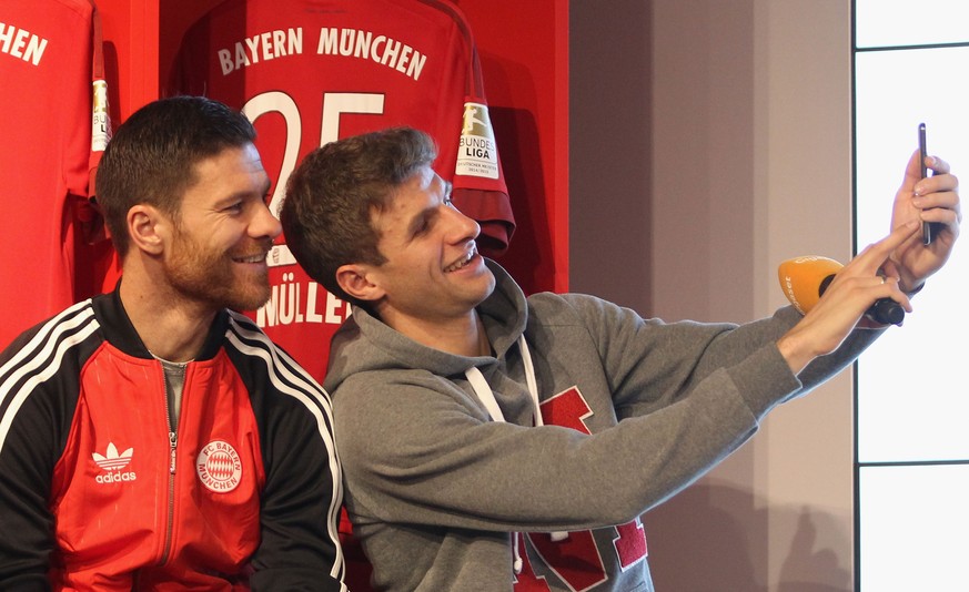 Knipst Thomas Müller bald Selfies mit Xabi Alonsos Nachfolger in spe, Granit Xhaka?