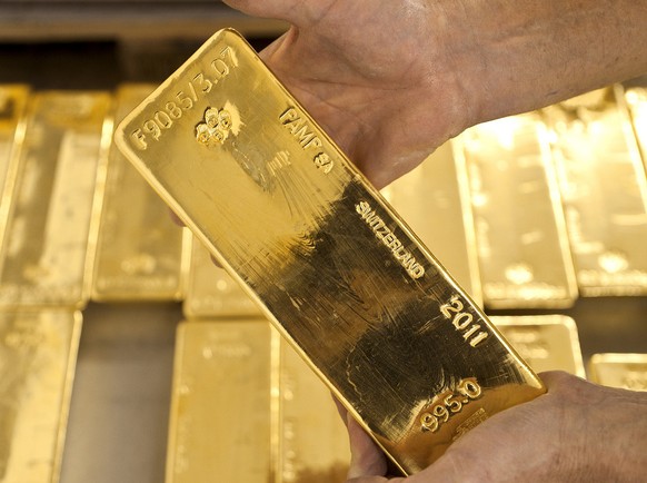 In the gold store of Cantonal Bank of Zurich ZKB in Zurich, Switzerland, pictured on August 8, 2011. (KEYSTONE/Martin Ruetschi) 

Im Goldlager der Zuercher Kantonalbank in Zuerich am 8. August 2011. ( ...