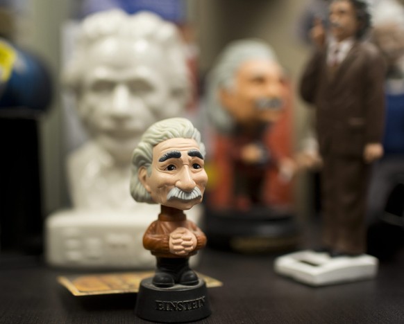 Hatte mehr drauf als die Relativitätstheorie: Ministatue von Albert Einstein in einem Museum.