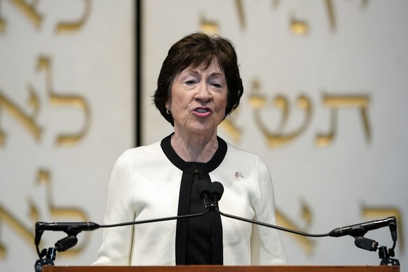 Nachrichten Linkding Sen. Susan Collins, R-Maine, speaks during a memorial service for former U.S. Sen. Joseph Lieberman, D-Ct., Wednesday, July 24, 2024, at the Washington Hebrew Congregation, in Washington. ( AP Photo/J ...