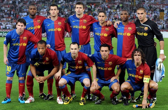 Die Champions-League-Sieger 2009: Messi, Henry, Iniesta, Xavi, Puyol (vordere Reihe v.l.n.r.); Yaya Touré, Busquets, Piqué, Sylvinho, Eto'o, Valdes (hintere Reihe).
