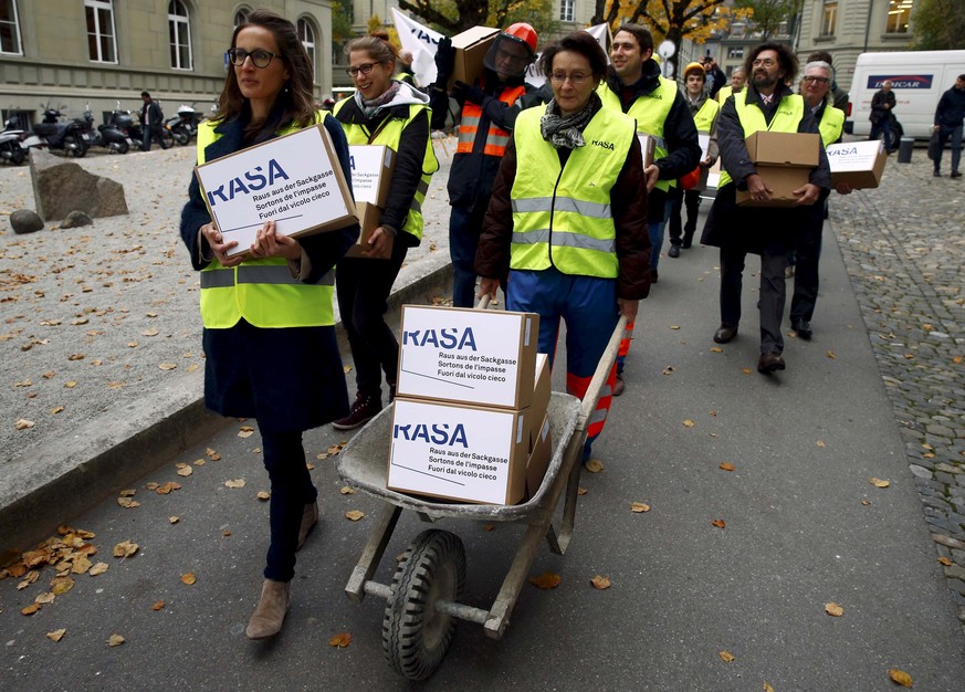 Die Rasa-Initiative verlangt die Streichung des Artikels, der mit der angenommenen SVP-Zuwanderungsinitiative in die Bundesverfassung eingefügt wurde. Sie wurde gestern eingereicht.&nbsp;