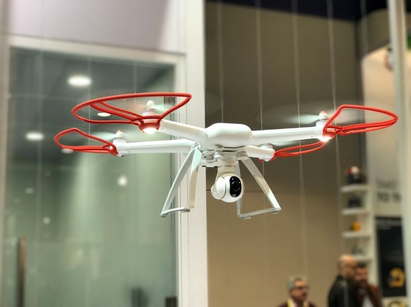 Auch dem Drohnentrend hat sich das Unternehmen geöffnet. Die Mi Drone hat eine 4K-Kamera, bis zu zwei Kilometer Reichweite und eine Flugzeit von 27 Minuten. Der Preis: 433 Dollar.