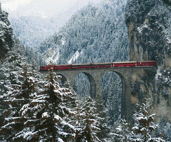 Le Viaduc de Landwasser.