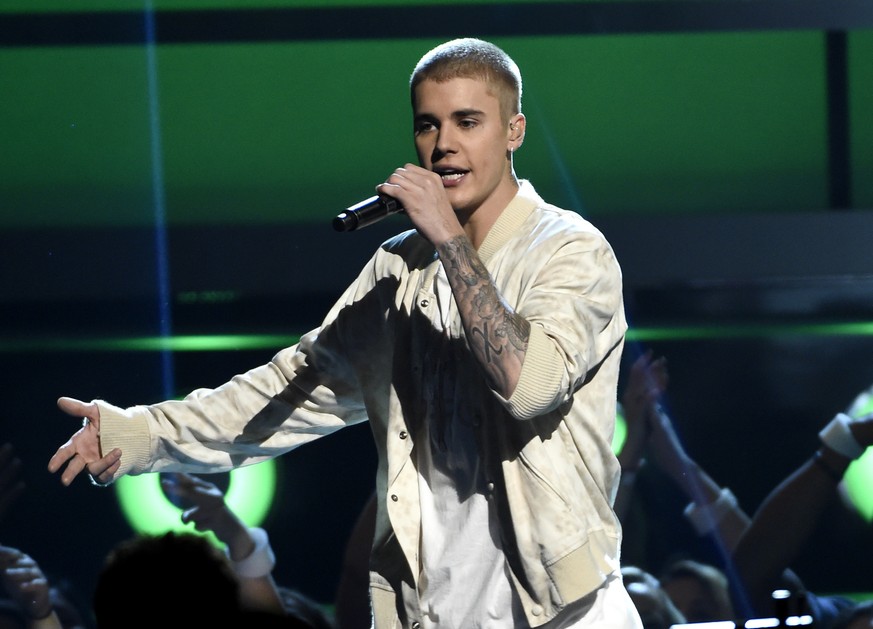 FILE - In this May 22, 2016 file photo, Justin Bieber performs at the Billboard Music Awards in Las Vegas. Bieber is canceling the rest of his Purpose World Tour “due to unforeseen circumstances.” In  ...