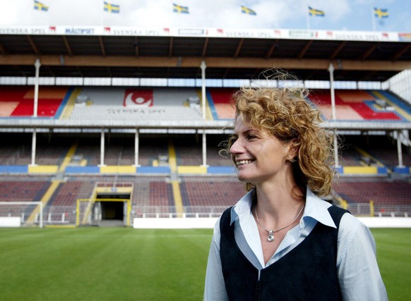 Soccer referee Nicole Petignat inspects the Rasunda Football Stadium in Stockholm, Sweden, Thursday Aug. 14, 2003, prior to the UEFA Cup match between AIK Solna and Fylkir of Iceland. Petignat will be ...