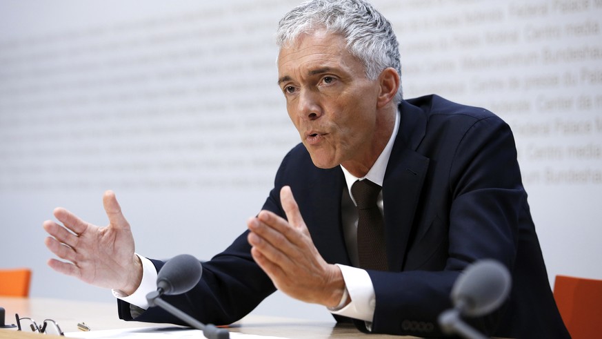 epa07561016 Swiss Federal Attorney Michael Lauber speaks during a press conference at the Media Centre of the Federal Parliament in Bern, Switzerland, 10 May 2019. Federal Attorney Michael Lauber is c ...