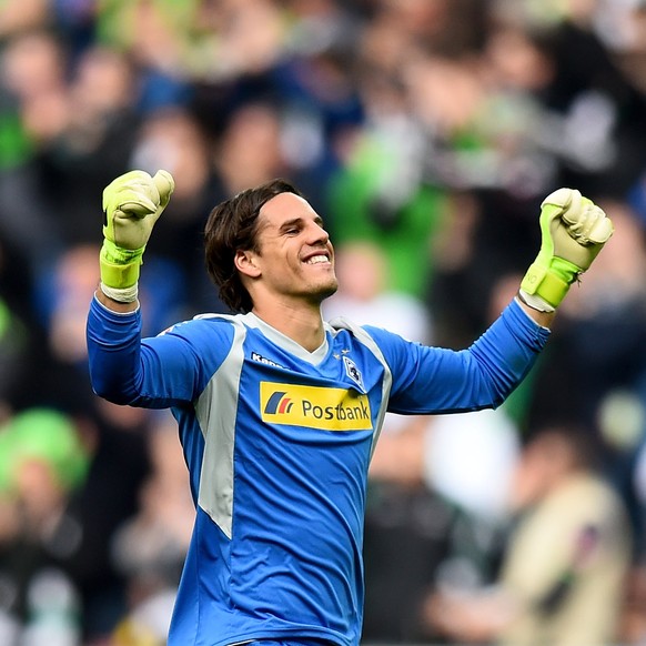 MOENCHENGLADBACH, GERMANY - APRIL 11: Goalkeeper Yann Sommer of Borussia Moenchengladbach celebrates after team mate Havard Nordtveit of Borussia Moenchengladbach scored his teams third goal during th ...