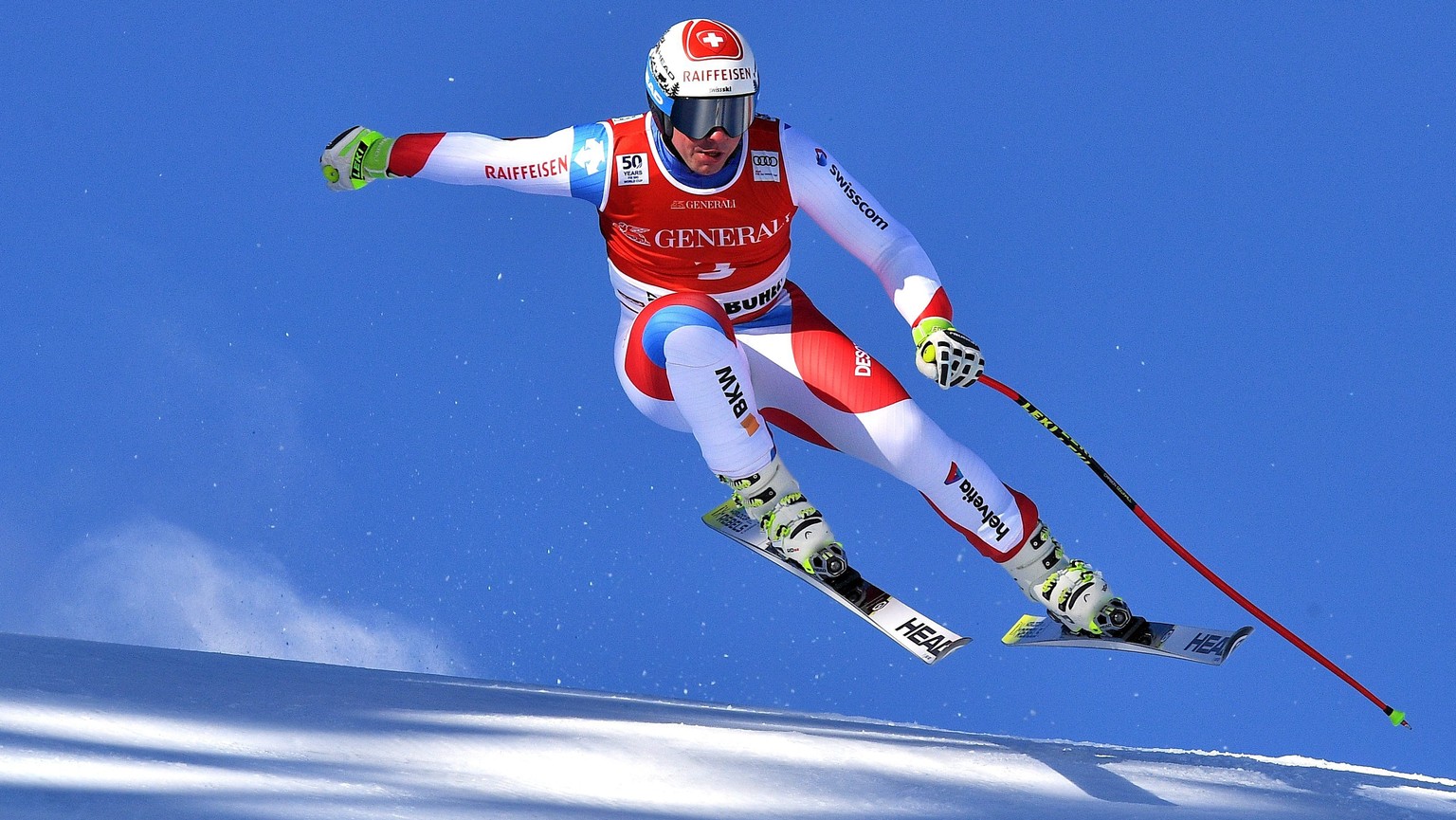 epa05733814 Beat Feuz of Switzerland in action during the men&#039;s Super-G race of the FIS Alpine Skiing World Cup event in Kitzbuehel, Austria, 20 January 2017. EPA/CHRISTIAN BRUNA
