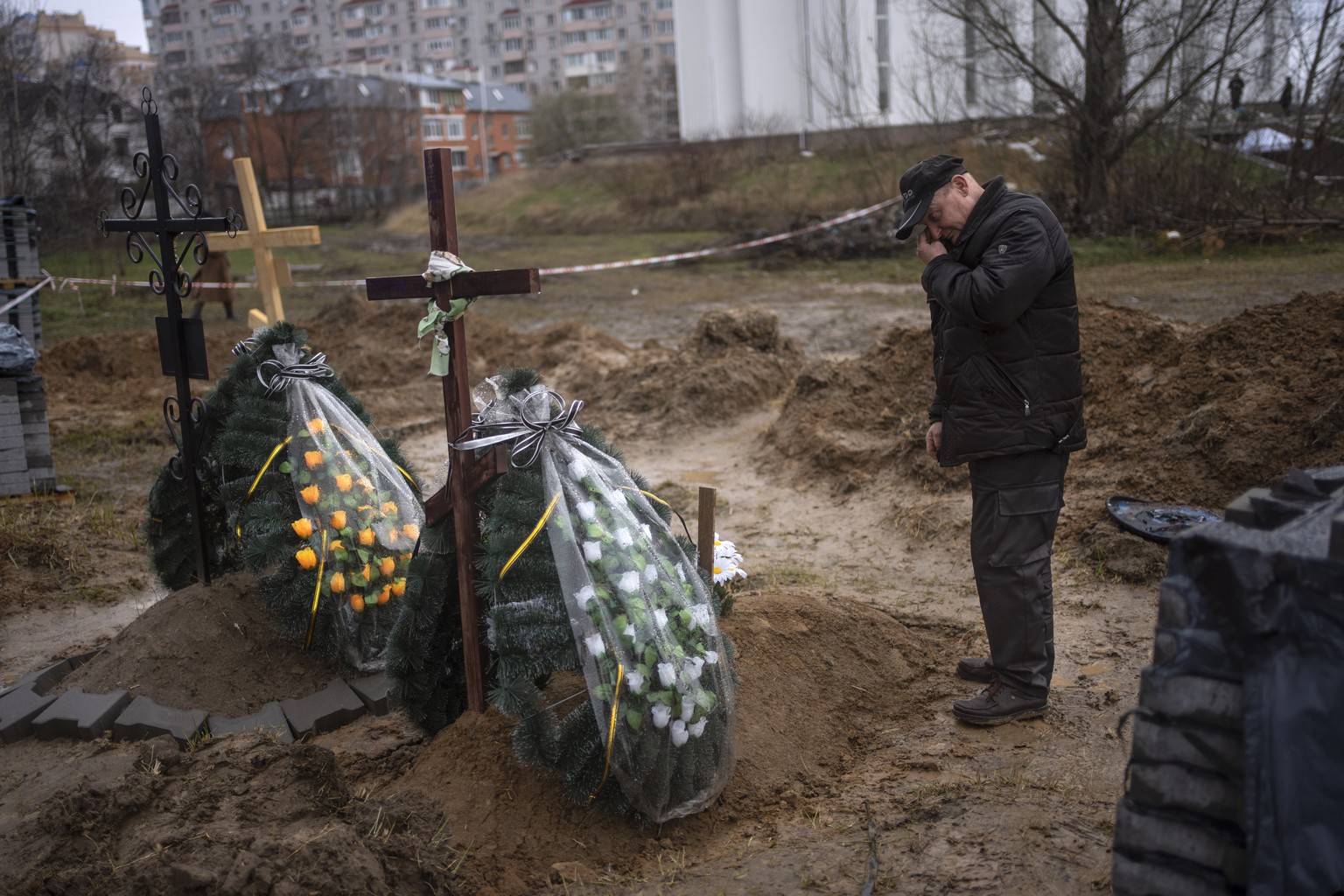Im ukrainischen Butscha wurden nach dem Abzug der russischen Truppen zahlreiche Leichen von Zivilisten gefunden. 