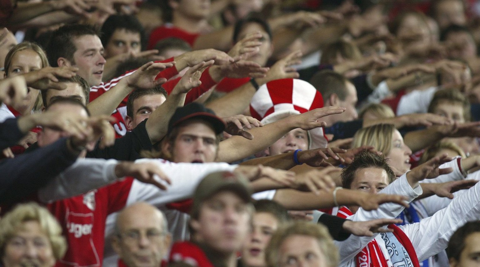 Davon werden die Fans des FC Thun wohl noch ihren Enkeln erzählen: Der Kleinklub spielte im Herbst 2005 tatsächlich in der Champions League.