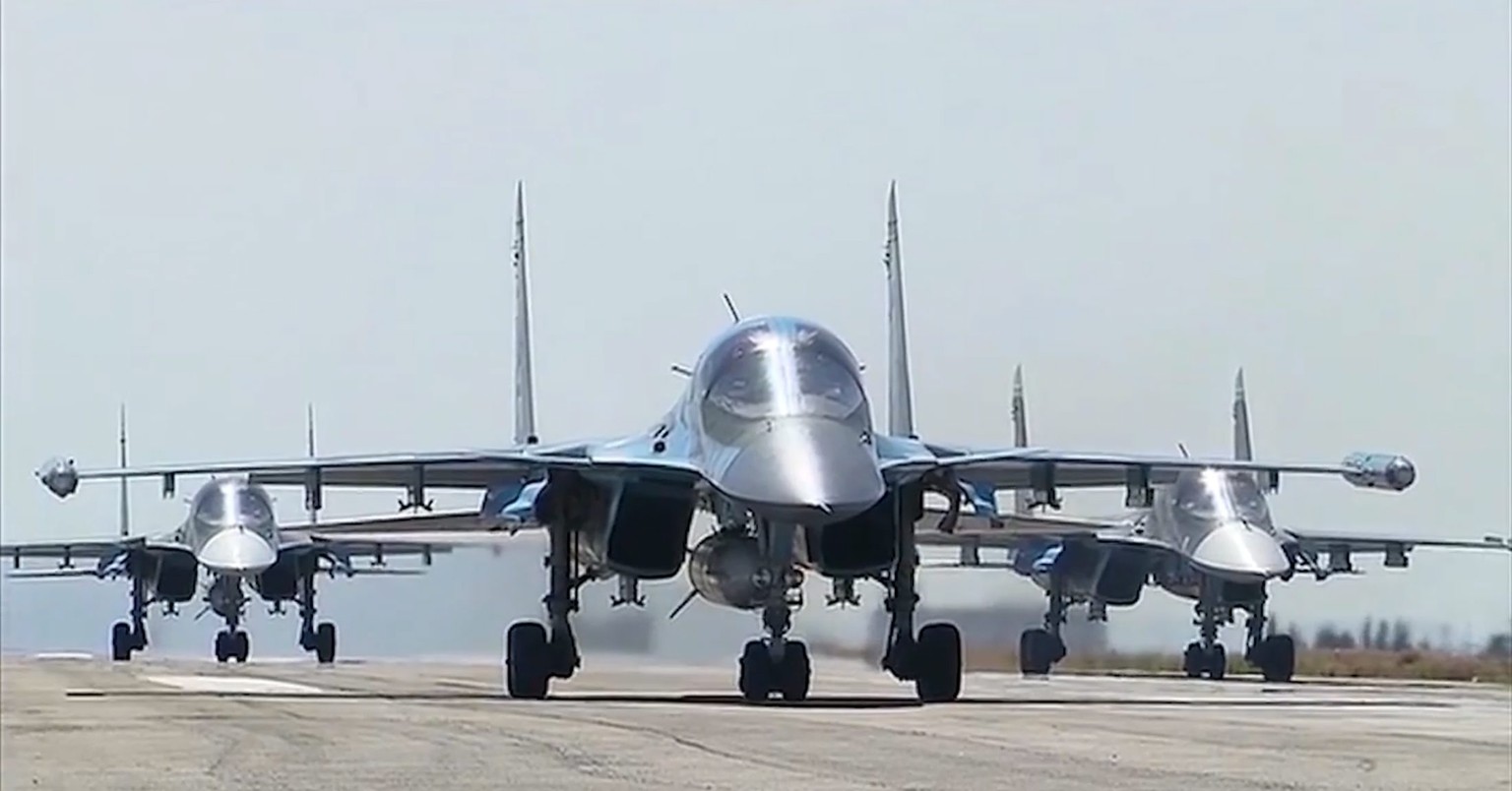 Diese Su-34-Bomber wurden laut Militärs am 15. März ebenfalls nach Russland zurückgerufen.