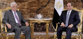 Palästinenser Mahmud Abbas (links) mit dem ägyptischen Staatschef Abdel Fattah al-Sisi.