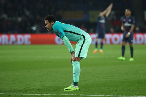 Football Soccer - Paris St Germain v Barcelona - UEFA Champions League Round of 16 First Leg - Parc Des Princes, Paris, France - 14/2/17 Barcelona&#039;s Neymar looks dejected Reuters / Christian Hart ...