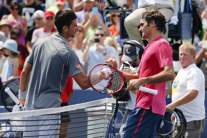 «Too good!» Das sind die Worte Djokovics beim Handshake mit Federer nach der Partie.