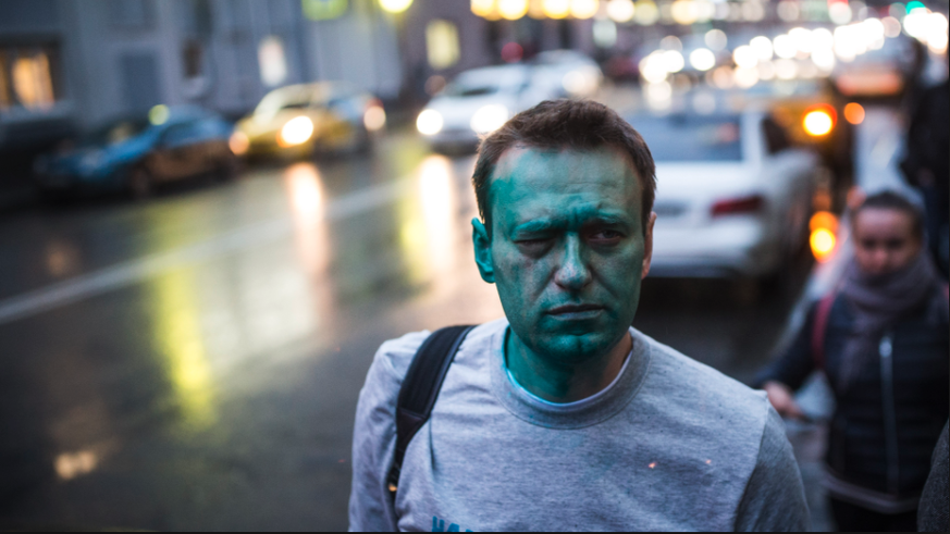 Alexei Nawalny nach einer Seljonka-Attacke in Moskau (2017)