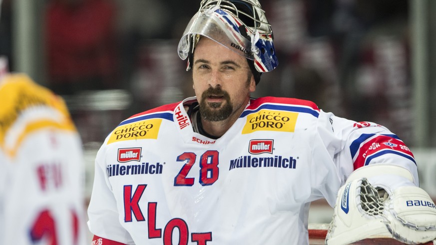 Martin Gerber, von Kloten, im Eishockeyspiel der National League A zwischen den ZSC Lions und den Kloten Flyers, am Dienstag, 16. Februar 2016, im Hallenstadion in Zuerich. (KEYSTONE/Ennio Leanza)