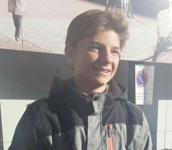 Schwarzsee FR, 23. Januar 2017: Der 13-jährige Silas Aerschmann aus Zumholz wird seit Sonntag um 13:00 Uhr vermisst. Signalement: 170 cm, schlank, kurze, hellbraune Haare, blaue Augen, spricht deutsch ...