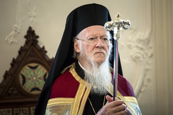 epa06152810 Archbishop of Constantinople and Ecumenical Patriarch Bartholomew I attends the handover ceremony of the new building of the Constantinople Universal Patriarch Hungarian Exarchate in Budap ...
