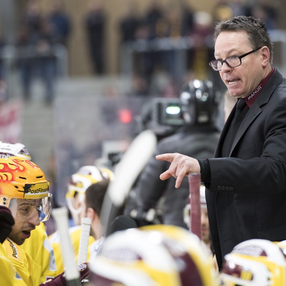 Servettes Cheftrainer Chris McSorley, beim Eishockey Meisterschaftsspiel der National League A zwischen den HC Biel und dem Geneve-Servette HC, am Samstag, 4. Februar 2017, in der Tissot Arena in Biel ...