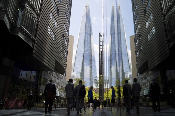 David Cameron ist überzeugt von seiner Wirtschaftspolitik. In jüngster Zeit präsentieren sich die Zahlen aber nicht mehr ganz so rosig – Blick auf den Glasturm The Shard, das Wahrzeichen der Londoner  ...