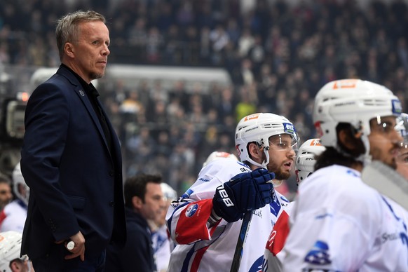 Zurich&#039;s coach Hans Wallson during the sixth leg of the Playoffs quarterfinals game of National League A (NLA) Swiss Championship between Switzerland&#039;s HC Lugano and ZSC Lions, on Thursday,  ...