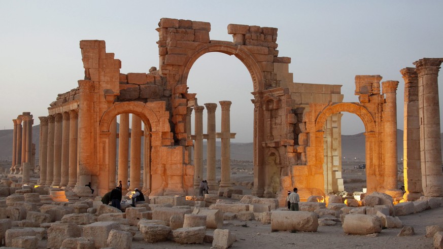epa05669429 (FILE) A file picture dated 01 April 2016 shows damages near the Arch of Triumph in the ancient city of Palmyra in the central city of Homs, Syria. On 10 December 2016 Islamic State (IS) f ...