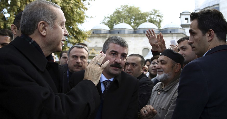 Recep Tayyip Erdogan lässt weitere kritische Stimmen verhaften.