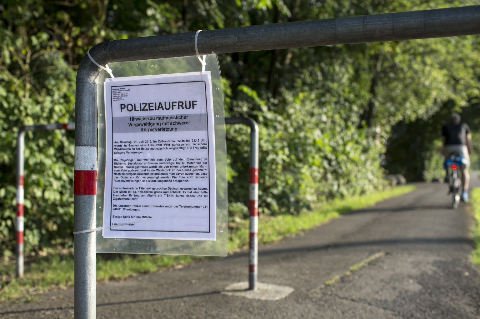 Polizeiaufruf am Dammweg in Emmen, wo die brutale Tat geschah.