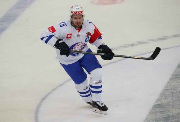 22.09.2015; Prag; Eishockey - Champions Hockey League - Sparta Prag - ZSC Lions;
Mathias Seger (ZSC) 
(Pavel Lebeda/freshfocus)