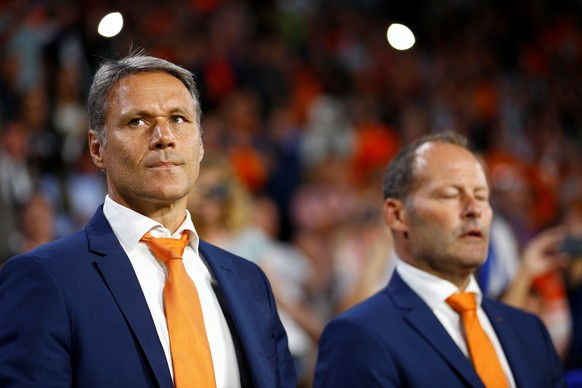 Football Soccer - Netherlands v Greece - International Friendly - Philips Stadion, Eindhoven, Netherlands - 01/09/16 Netherlands&#039; coaches Marco van Basten and Danny Blind (R) react. REUTERS/Micha ...